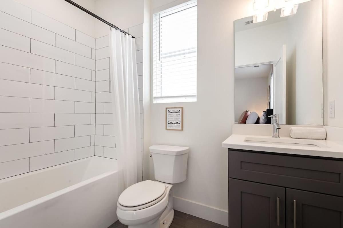 Riff & Rest - 2 Stylish Homes - Mins To Germantown *