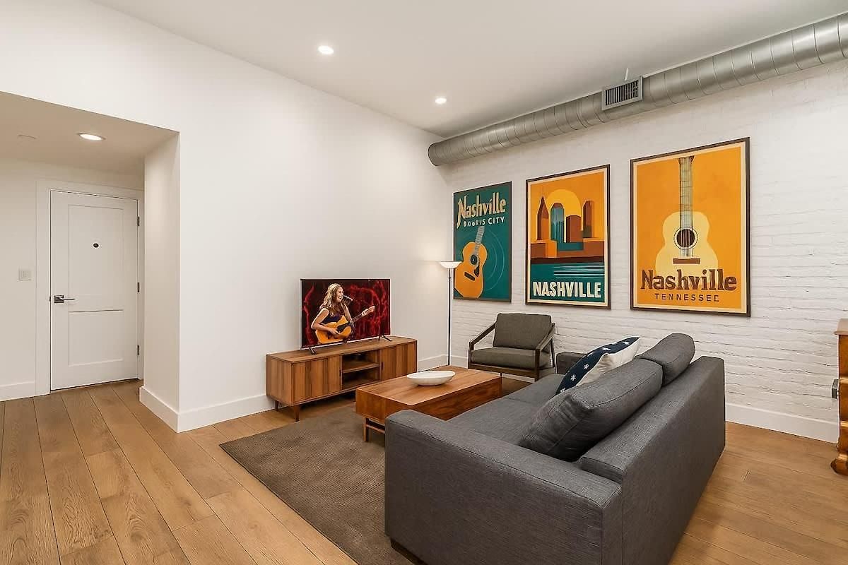 Holiday home The Saddlery-southern Set-2 Units-walk To Broadway