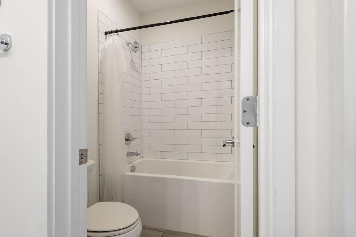 Riff & Rest - 2 Stylish Homes - Mins To Germantown Holiday home