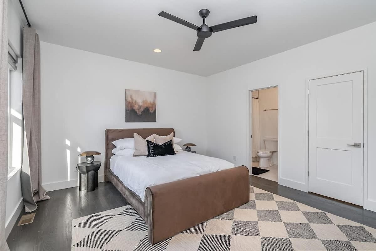 Sunspire-private Deck-in East Nashville