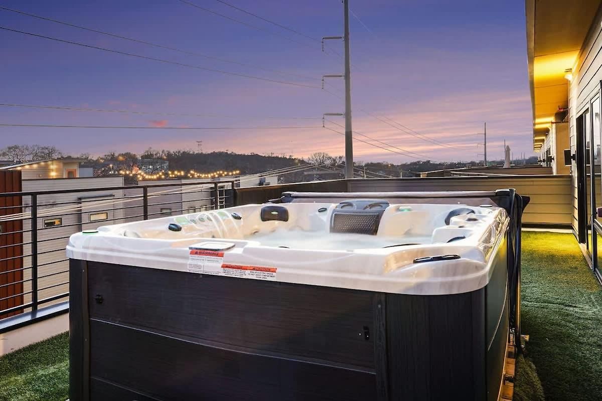 Sunset-expansive Patio & Hot Tub-mins To Broadway * Nashville