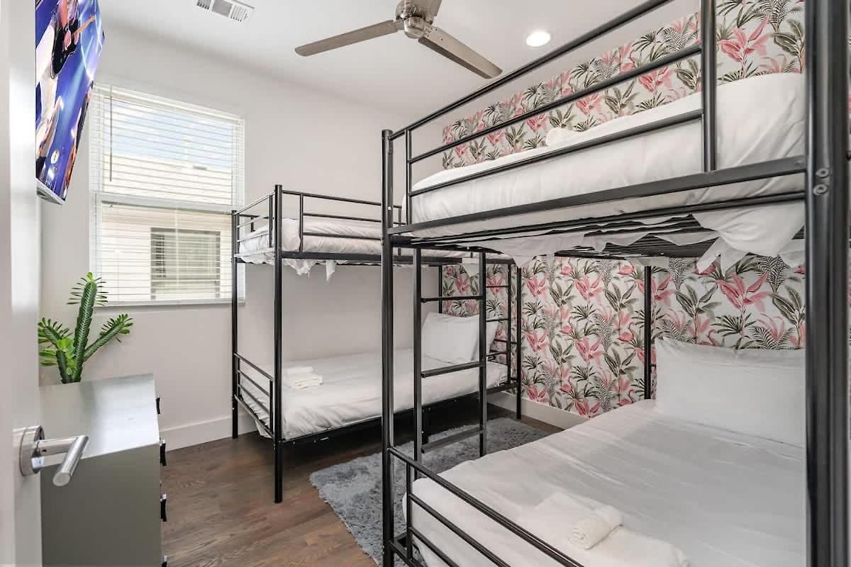 Double Time - Ping-pong Table - Mins To Germantown