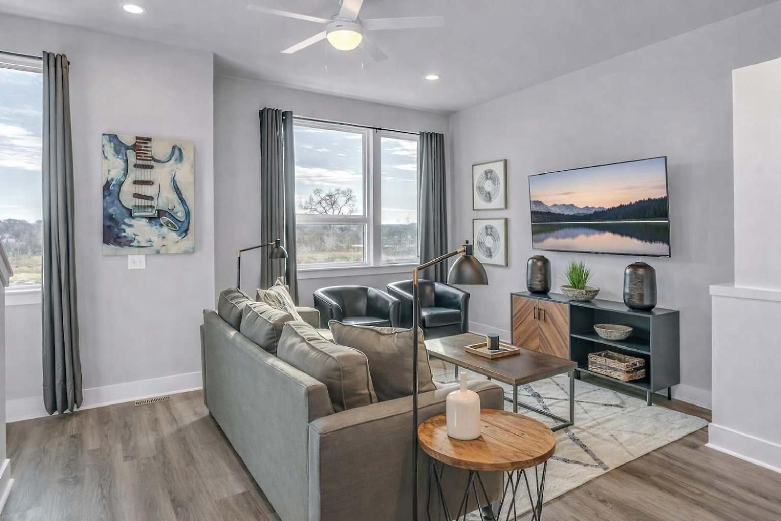 2 Townhomes - Sleeps 24-rooftop Patios