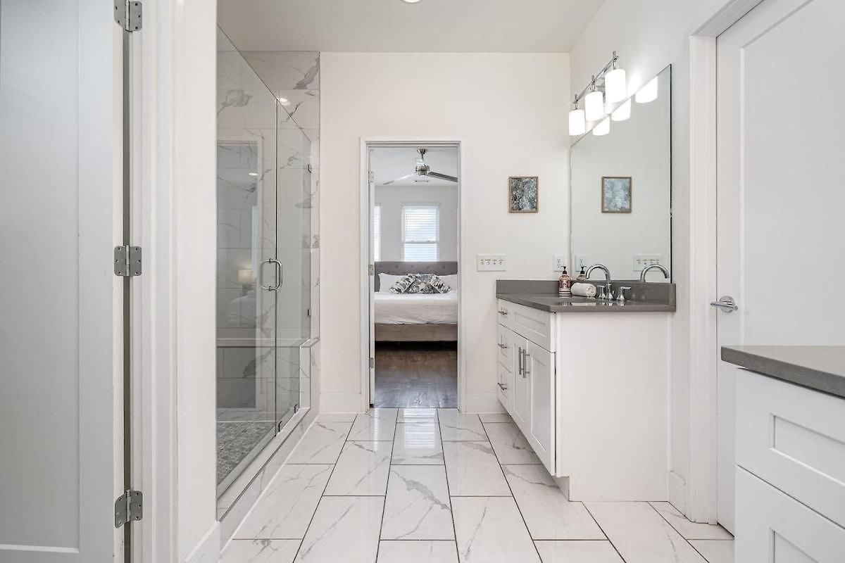 Riff & Rest - 2 Stylish Homes - Mins To Germantown Holiday home