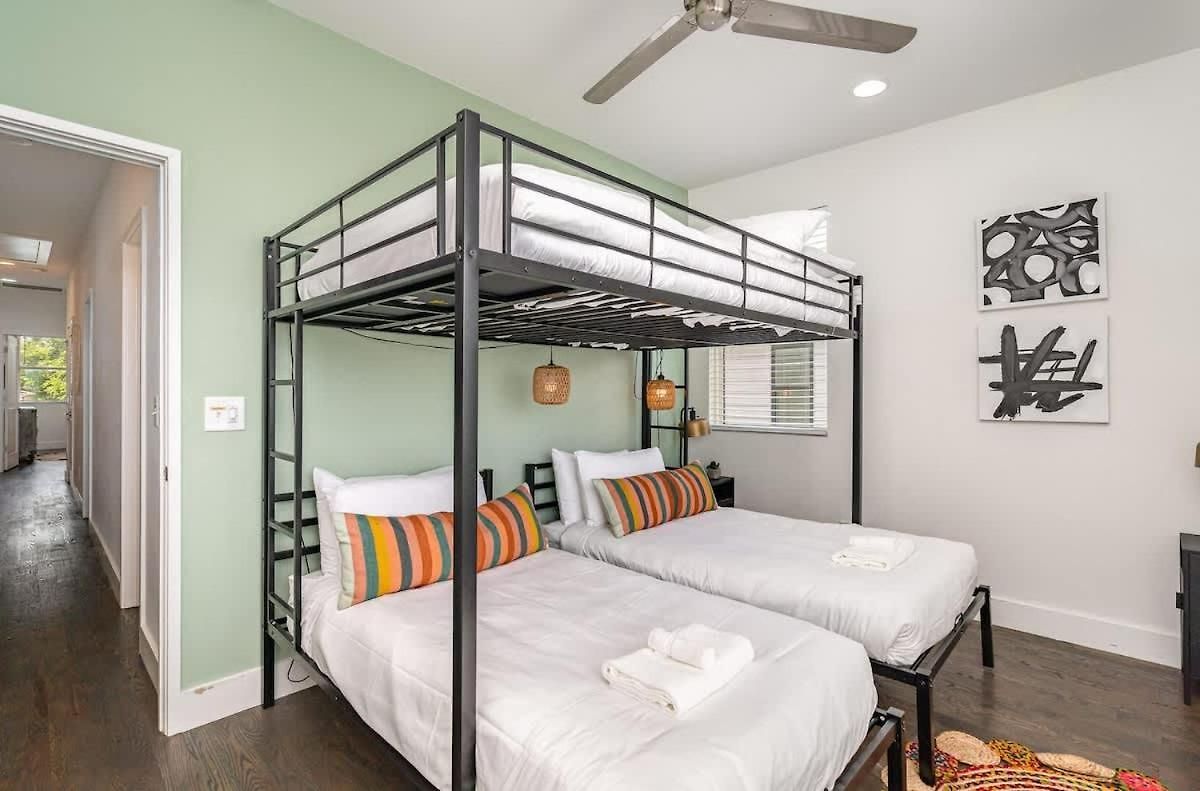 Hurst House - 4 Stylish Homes - Mins To Germantown *