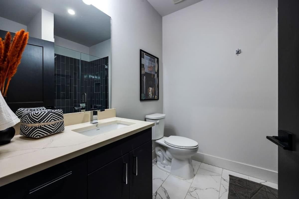 Twin Notes - Odyssey - 2 Units - Mins To Broadway Holiday home Nashville