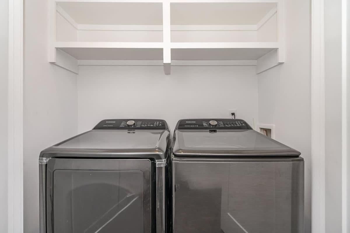 Holiday home Hurst House - 4 Stylish Homes - Mins To Germantown