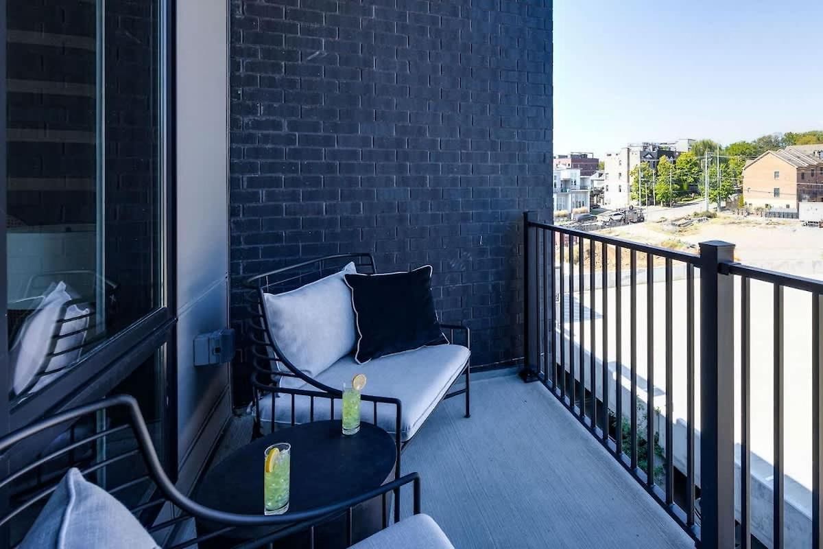 Gaia - Odyssey - 4 Units - Heart Of Midtown *