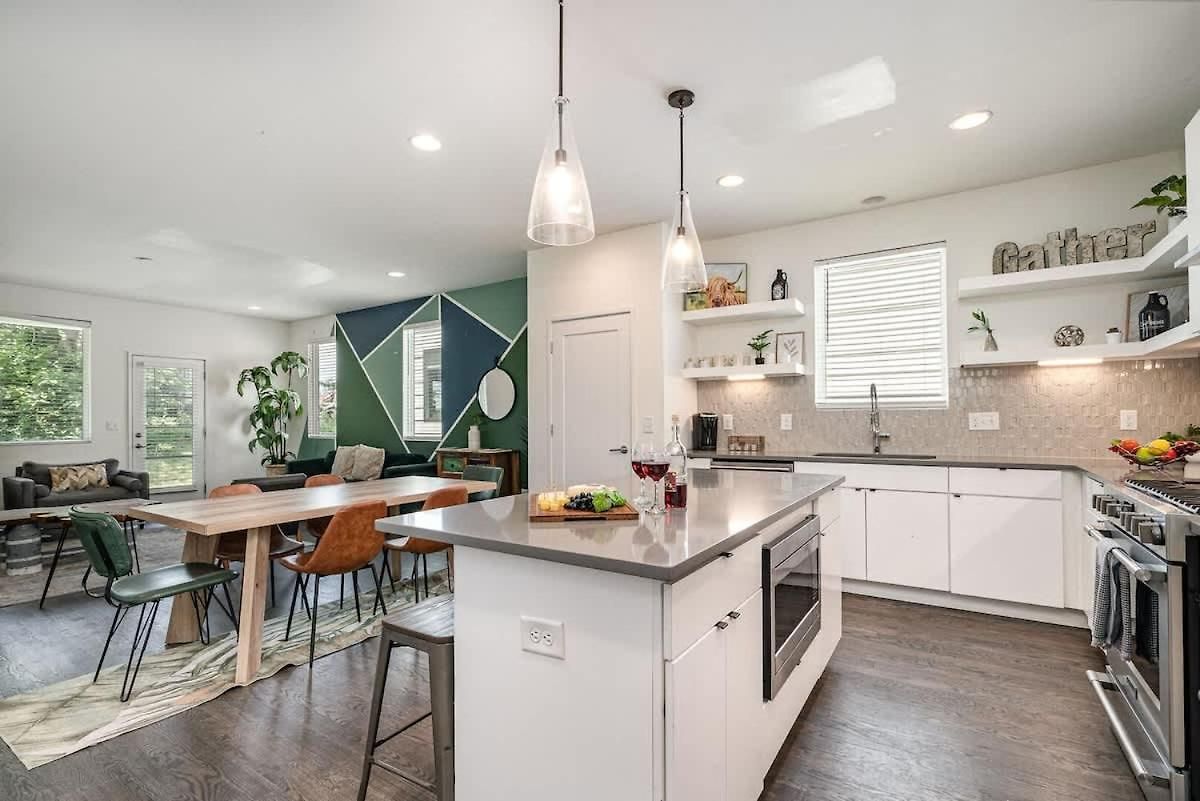 Hurst House - 4 Stylish Homes - Mins To Germantown Holiday home Nashville