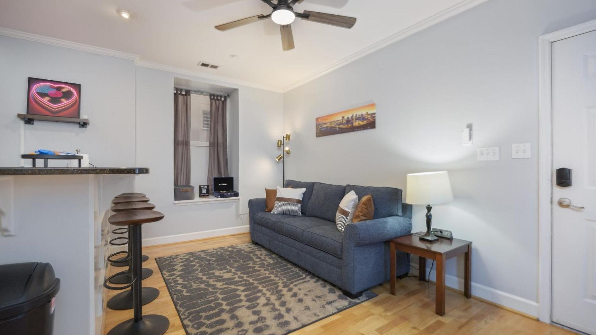 Apartment Historic Honky Tonk Hideaway *