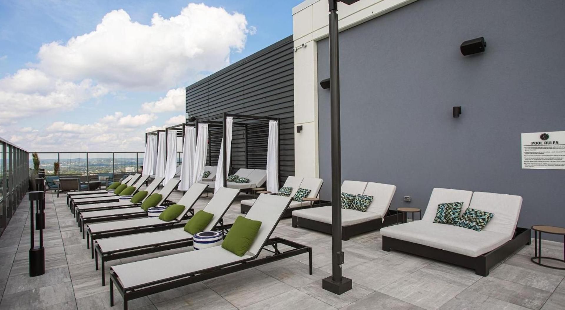 Landing Amazing 2bd Pool Rooftop Lounge * Nashville