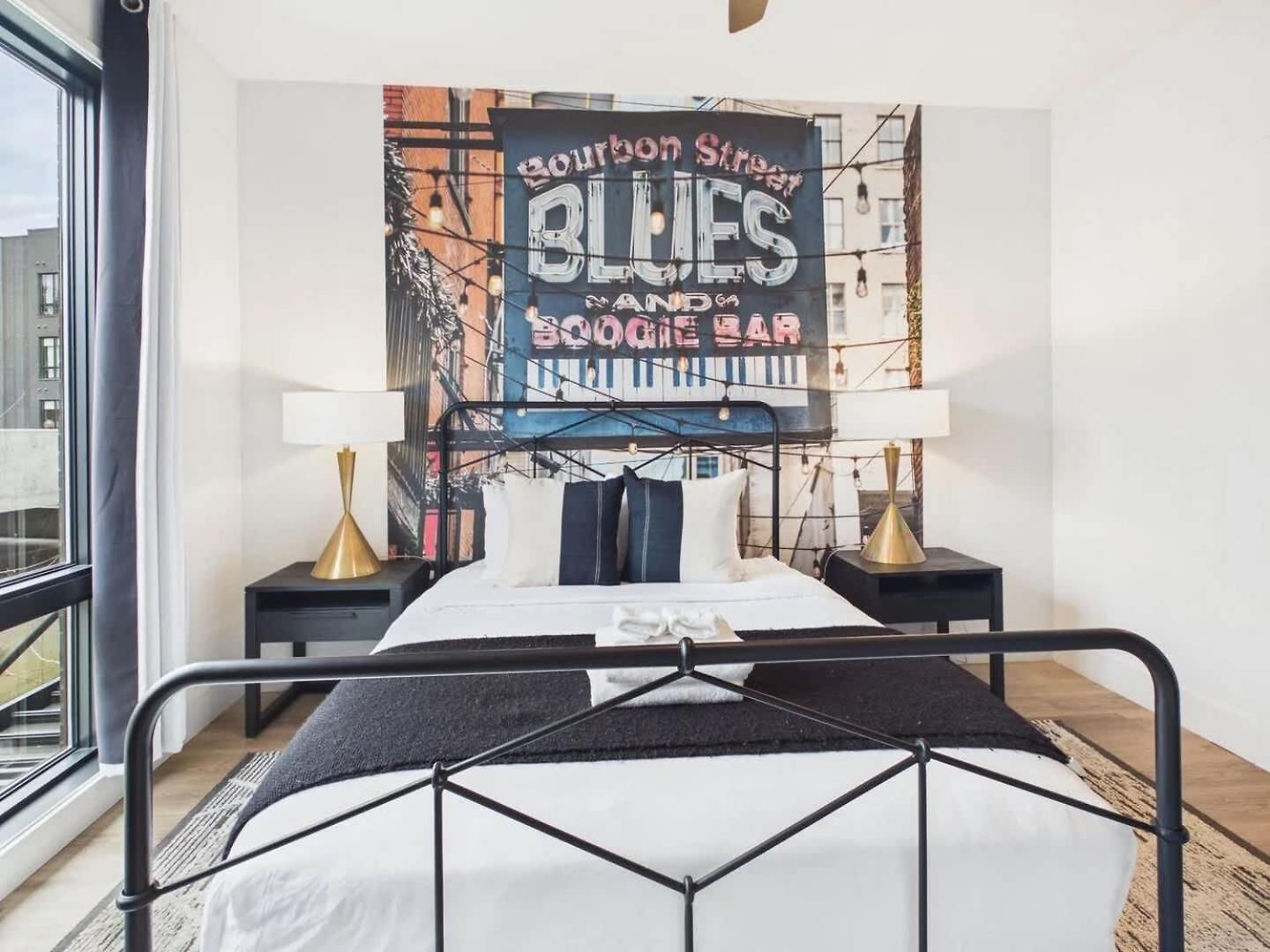 Holiday home Symphony - Odyssey - Mins To Broadway - Pool & Gym Nashville