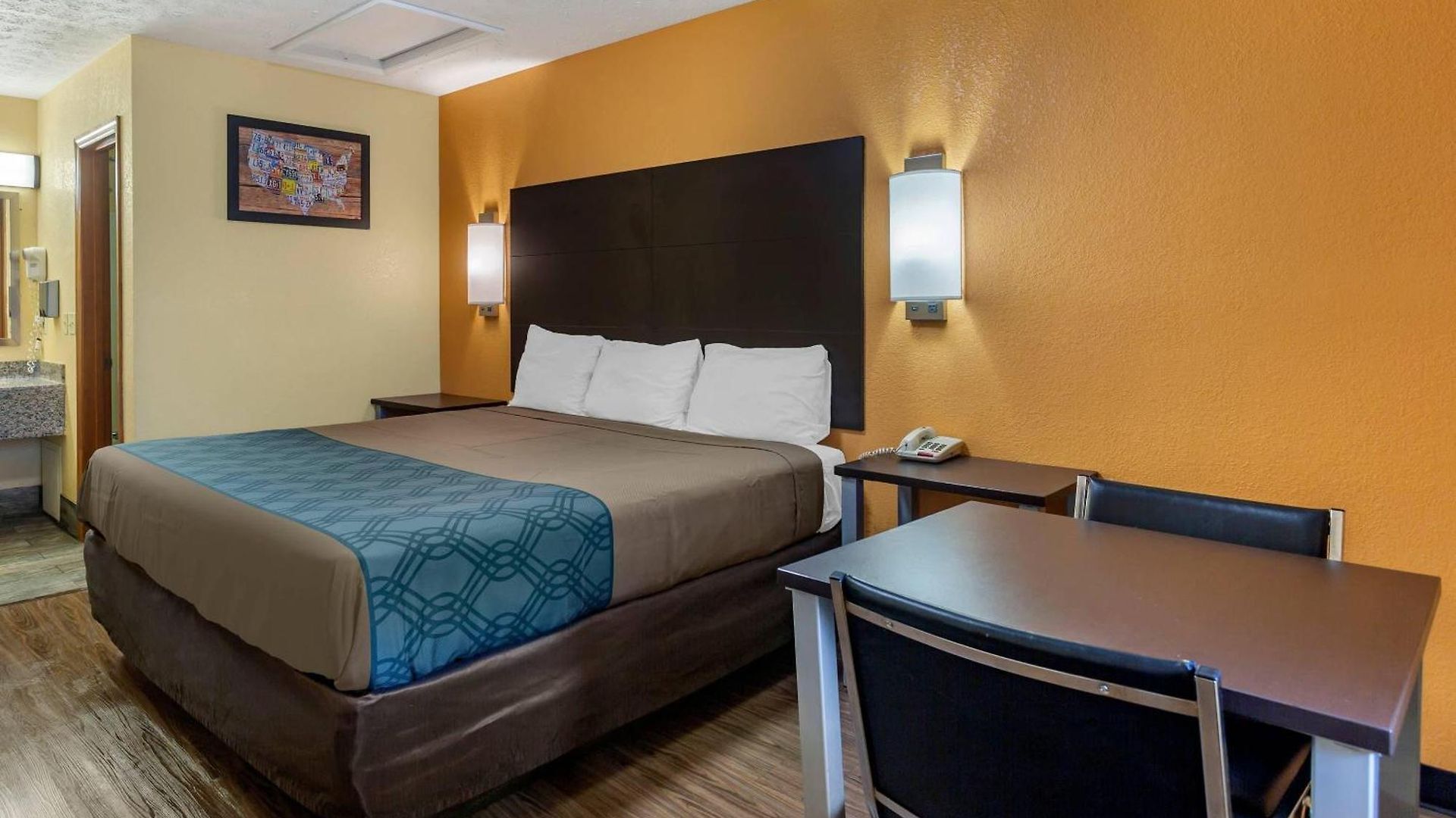 Econo North 3* Nashville