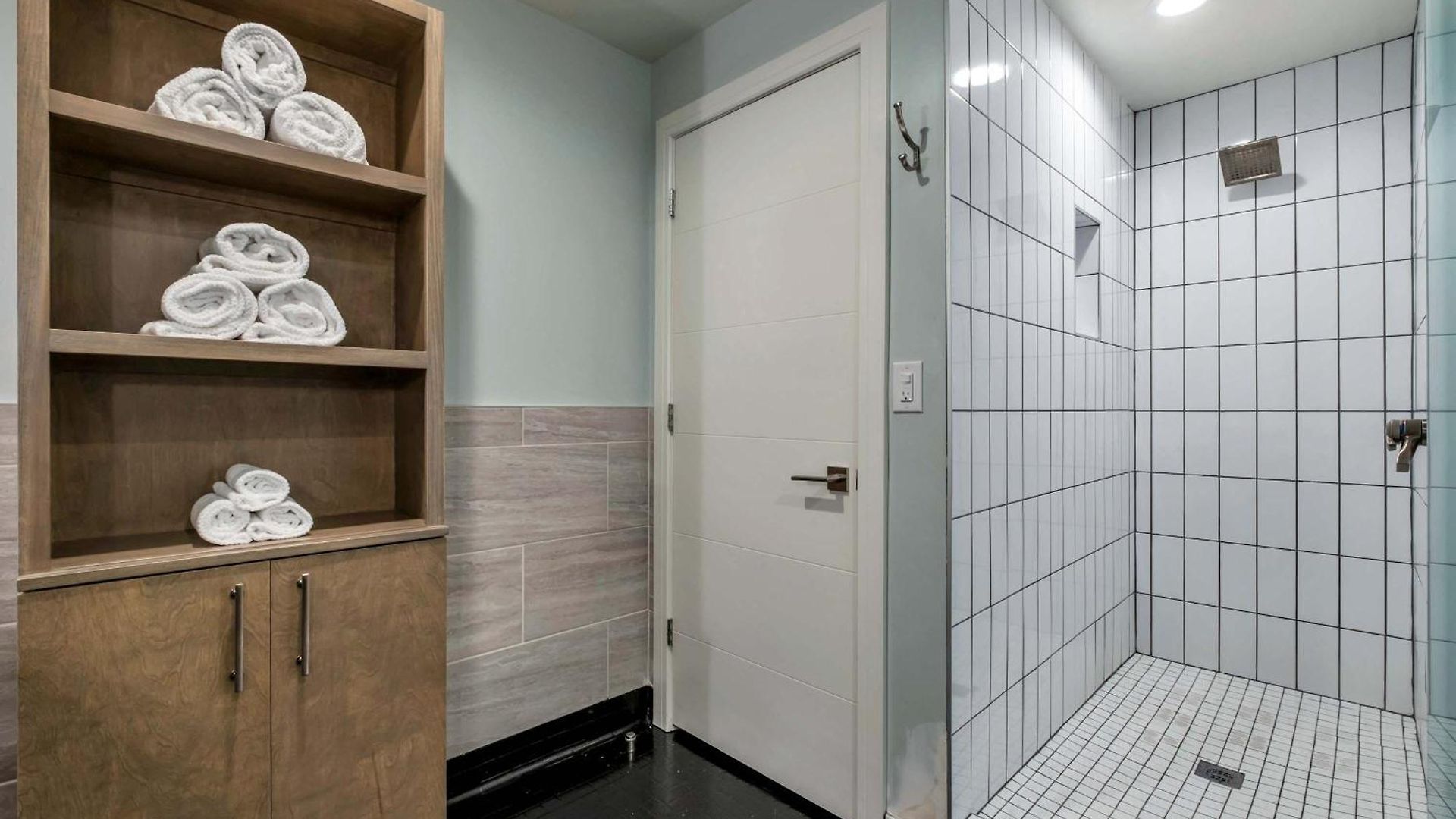 Apartment Honky Tonk 6 Bedroom By Maddox Nashville