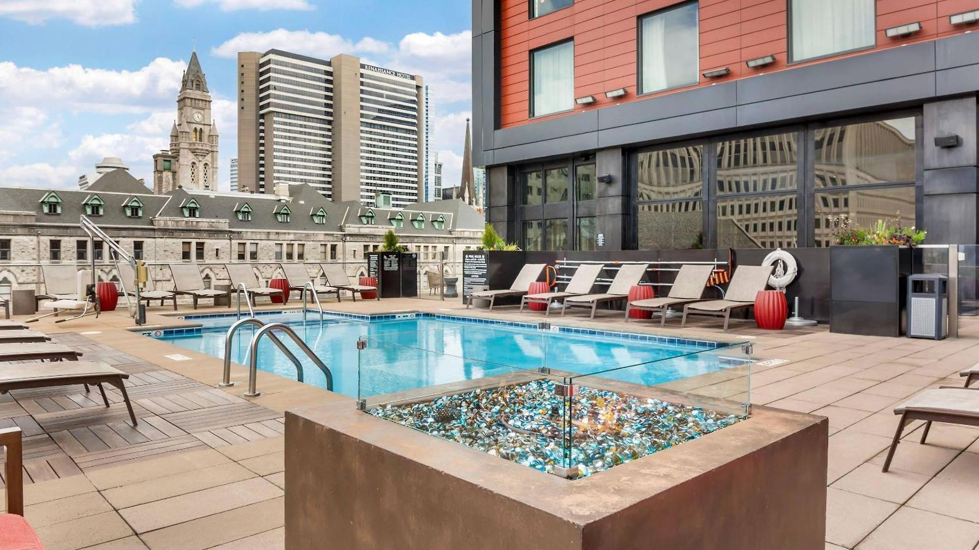 Hotel Cambria Downtown 4*