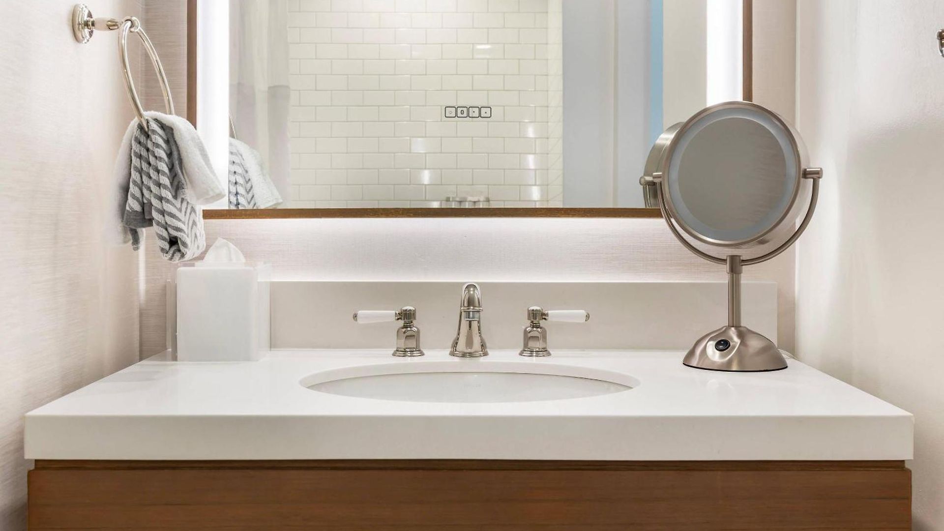 Cambria Downtown 4*