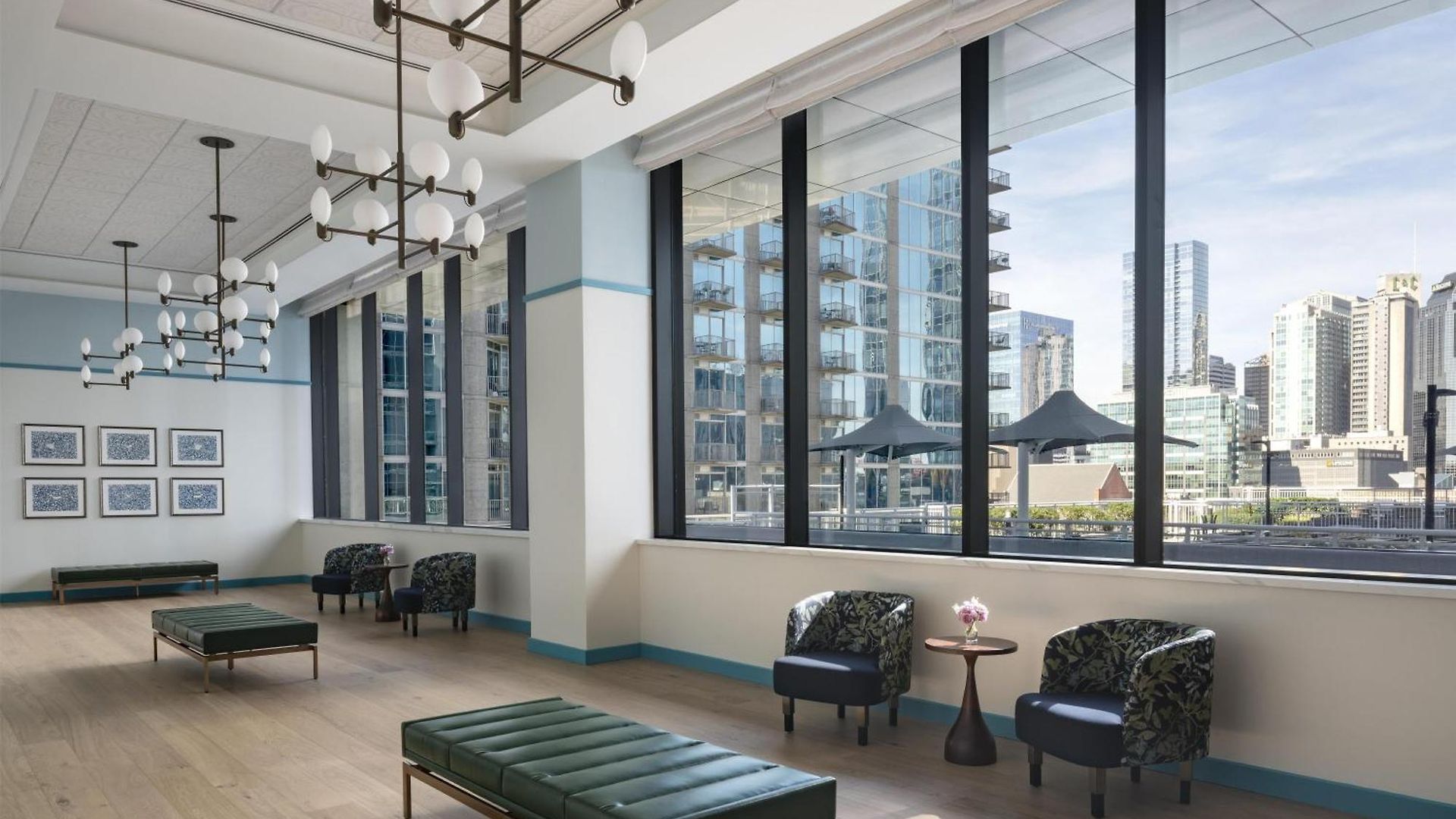 Hyatt Centric Downtown 4*