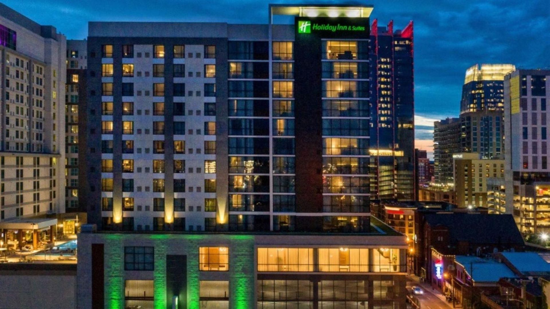 & Downtown - Broadway By Ihg Hotel Nashville