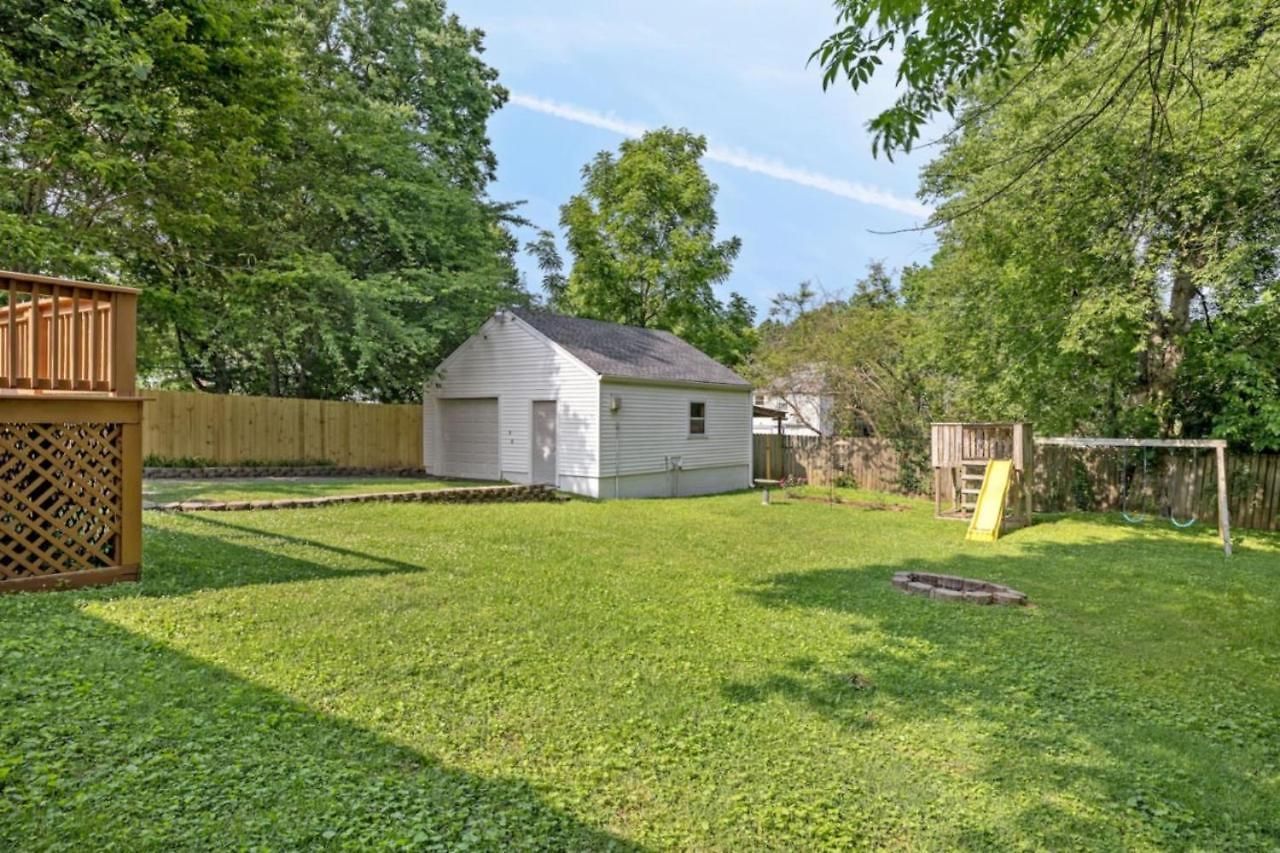 Inglewood East - Large Yard & Private Deck - Free Parking *
