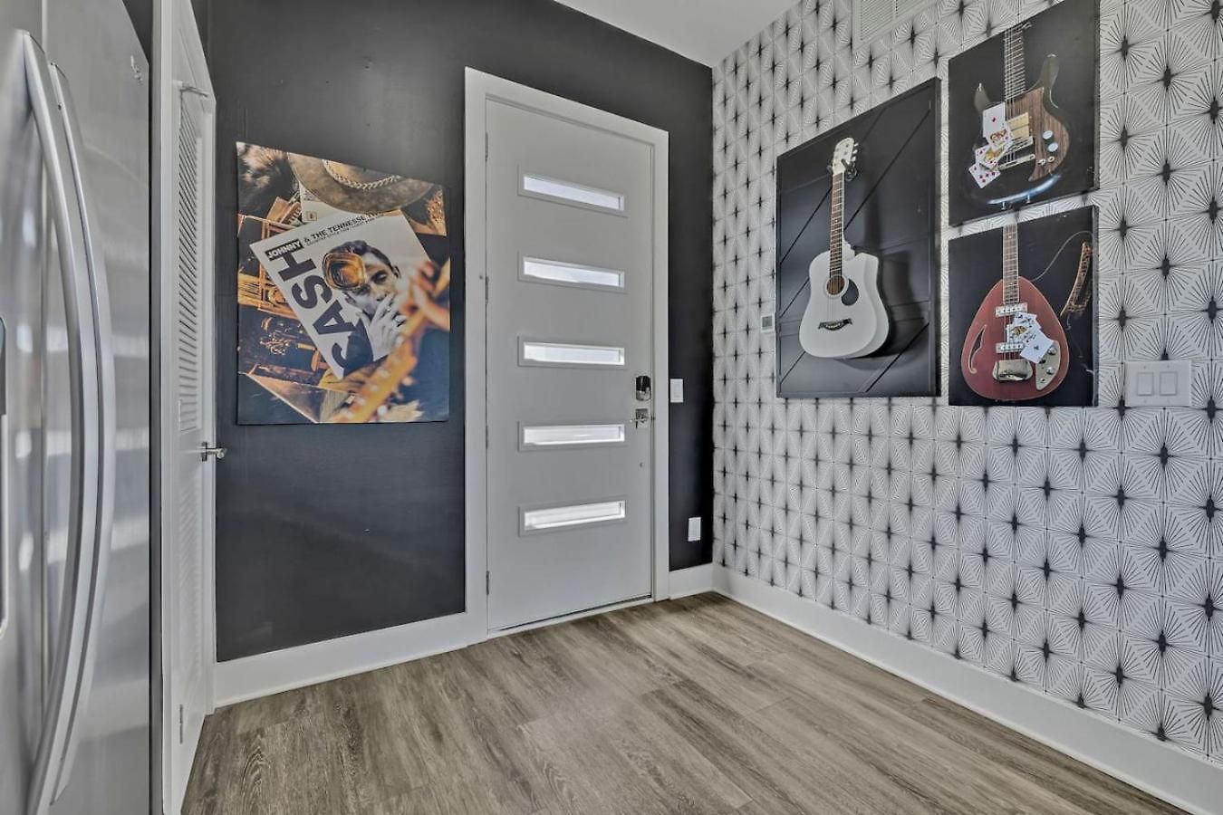 The Outlaw In Downtown By Nautical Holiday home