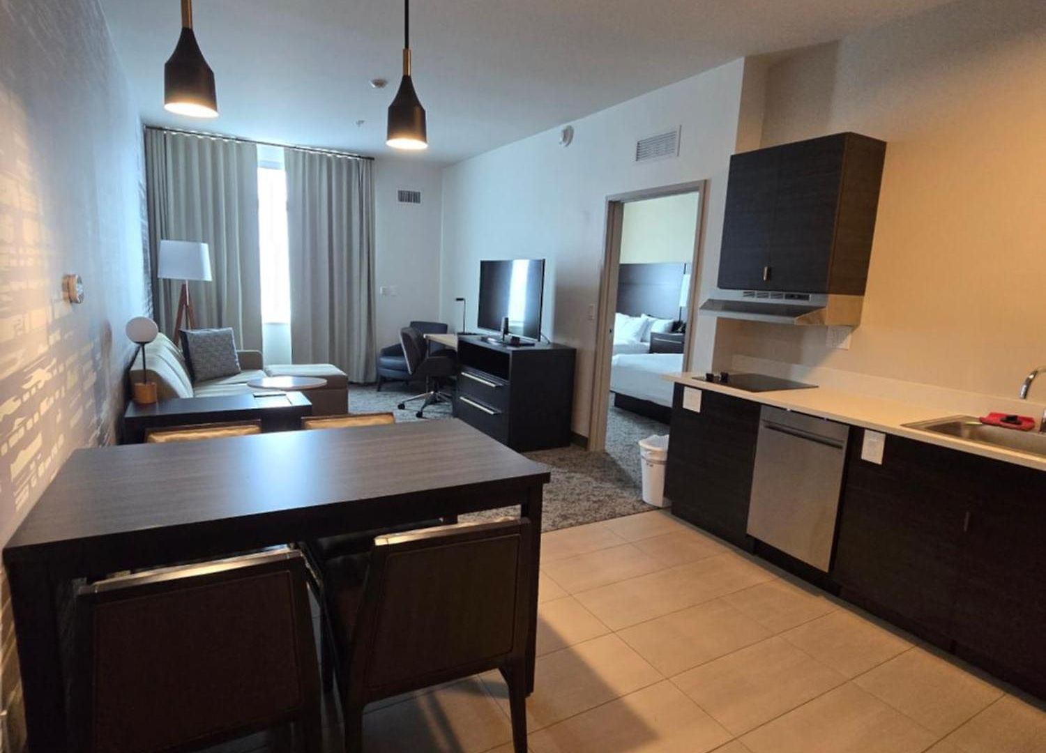 By Marriott Metro Center Hotel Nashville