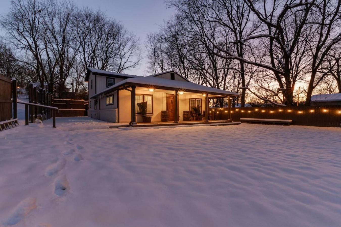 East One Level With Big Yard Holiday home *
