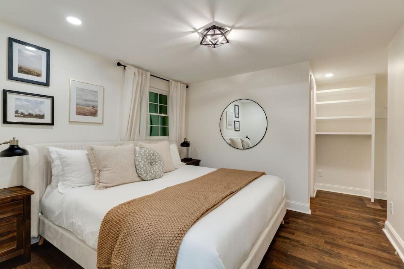 East One Level With Big Yard Holiday home Nashville