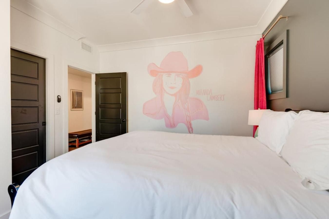 The Mural House, 11 Bed Group Hq ,near The Gulch Holiday home Nashville