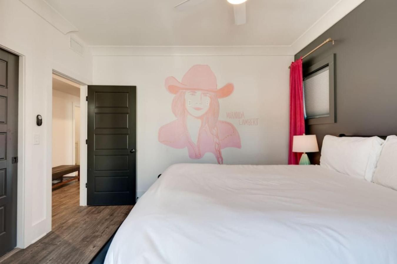 The Mural House, 11 Bed Group Hq ,near The Gulch Holiday home Nashville