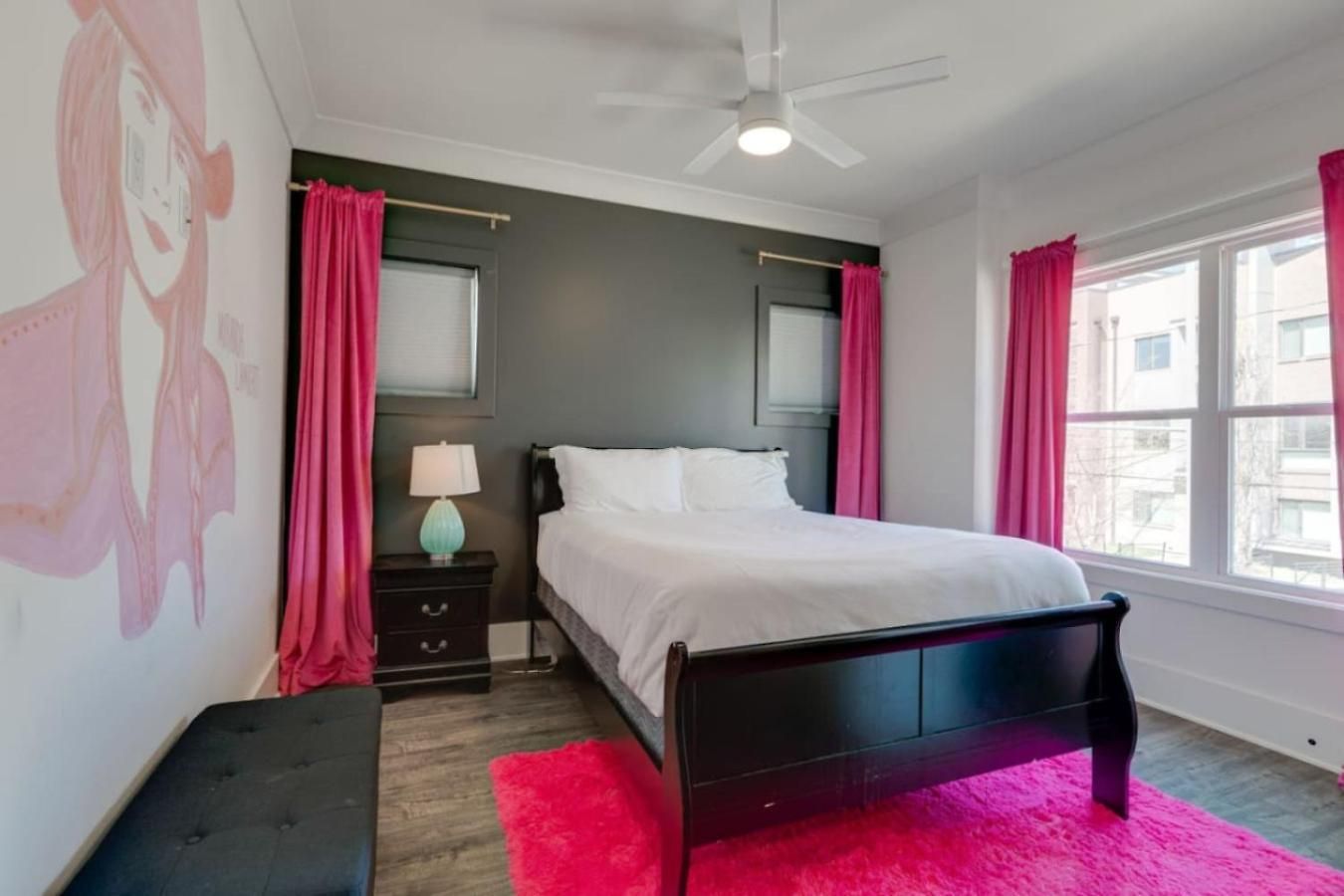 The Mural House, 11 Bed Group Hq ,near The Gulch