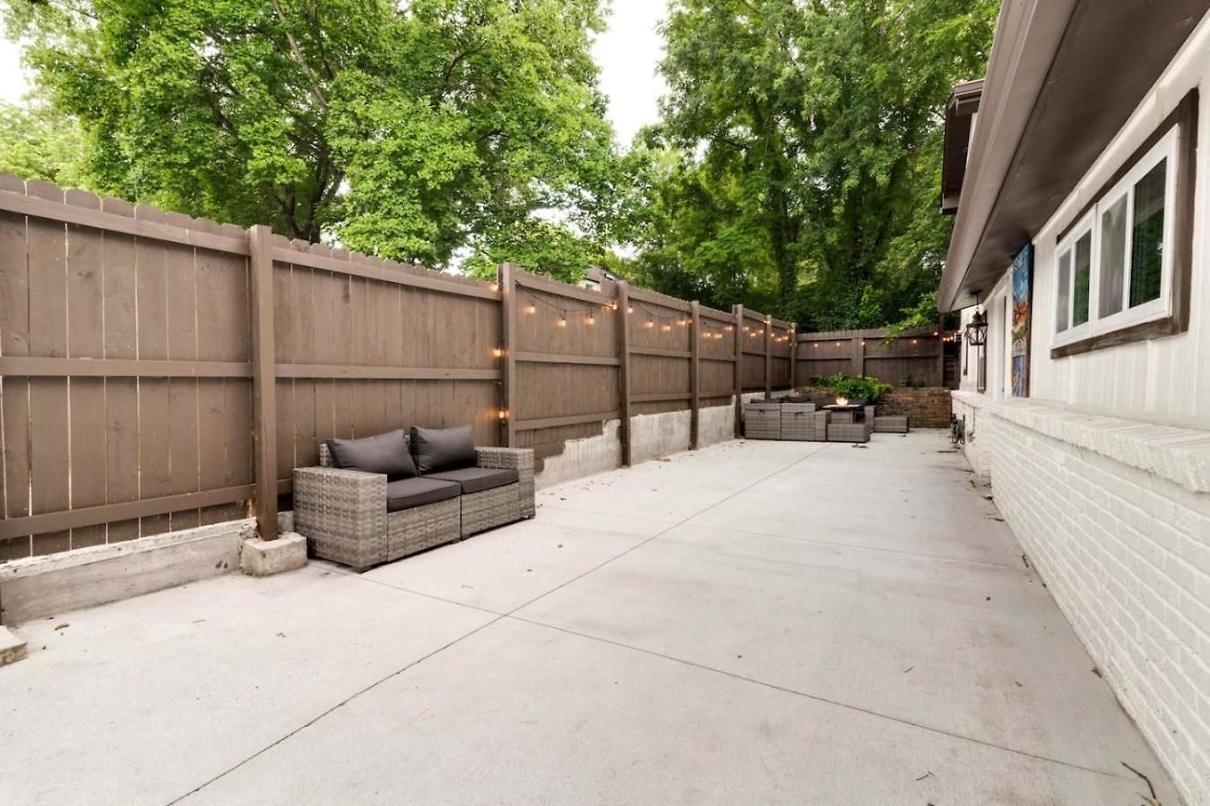 East One Level With Big Yard Holiday home *