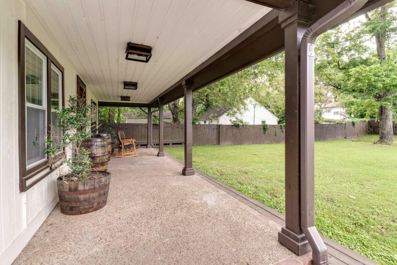 Holiday home East One Level With Big Yard Nashville