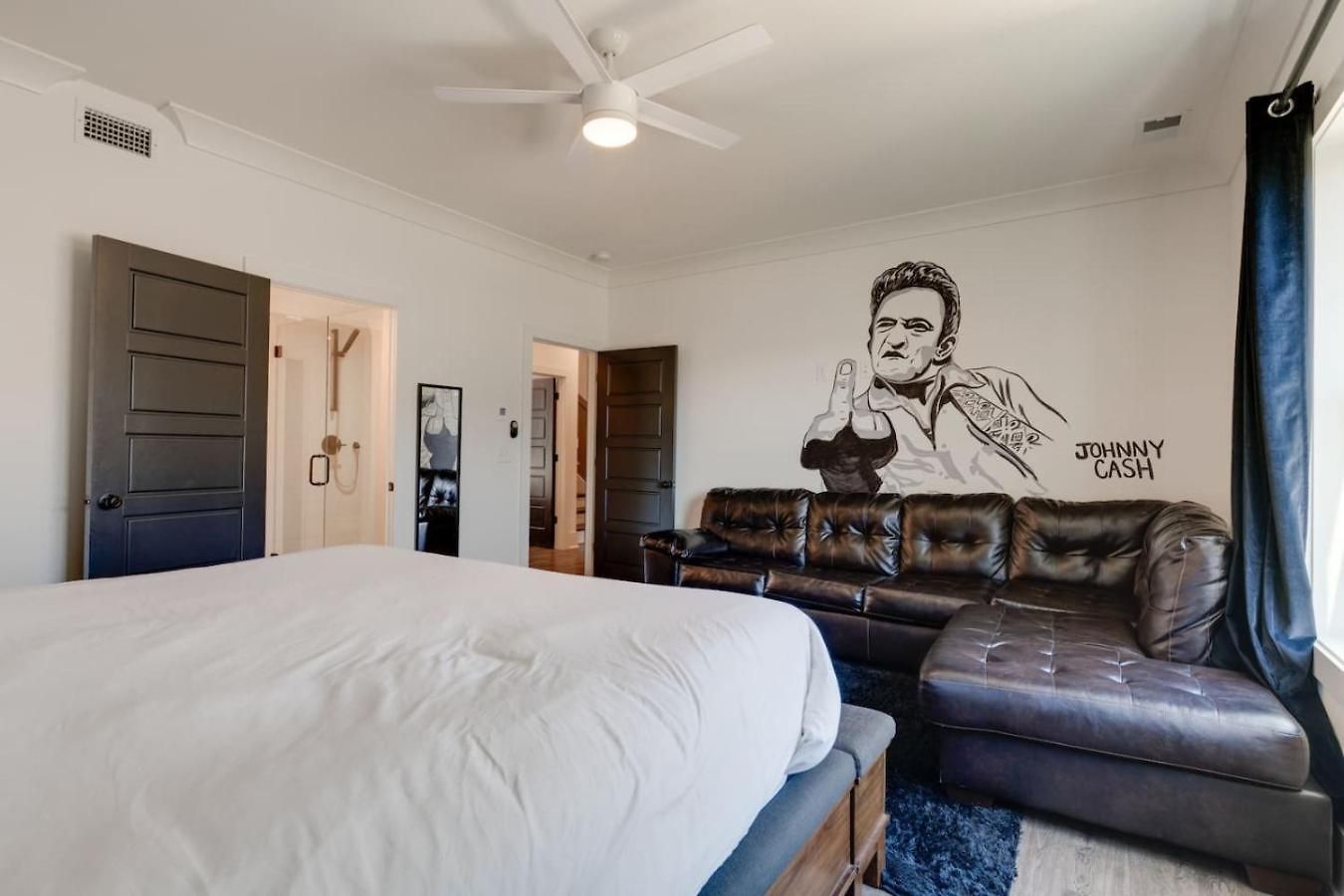 The Mural House, 11 Bed Group Hq ,near The Gulch *