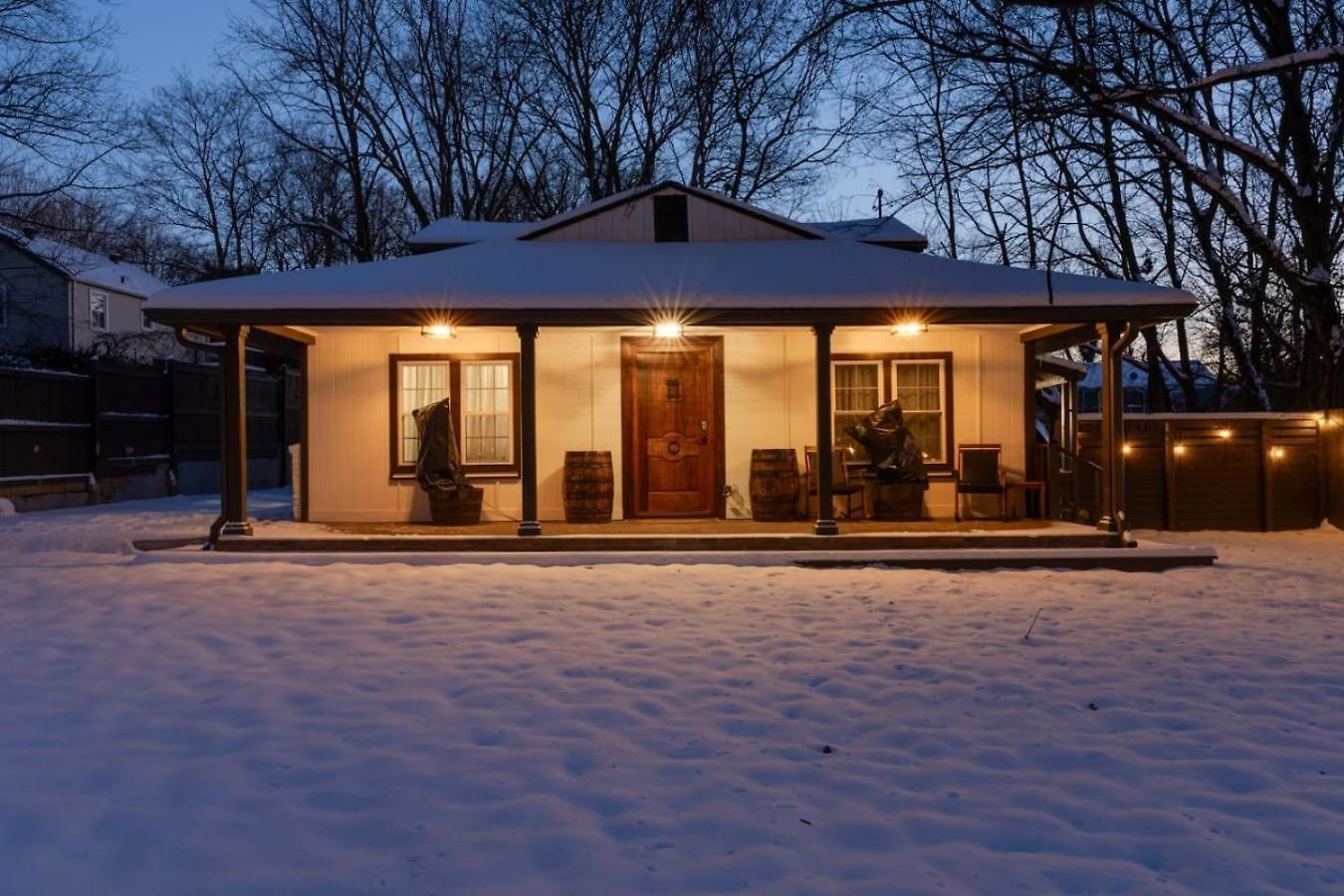 East One Level With Big Yard Holiday home Nashville