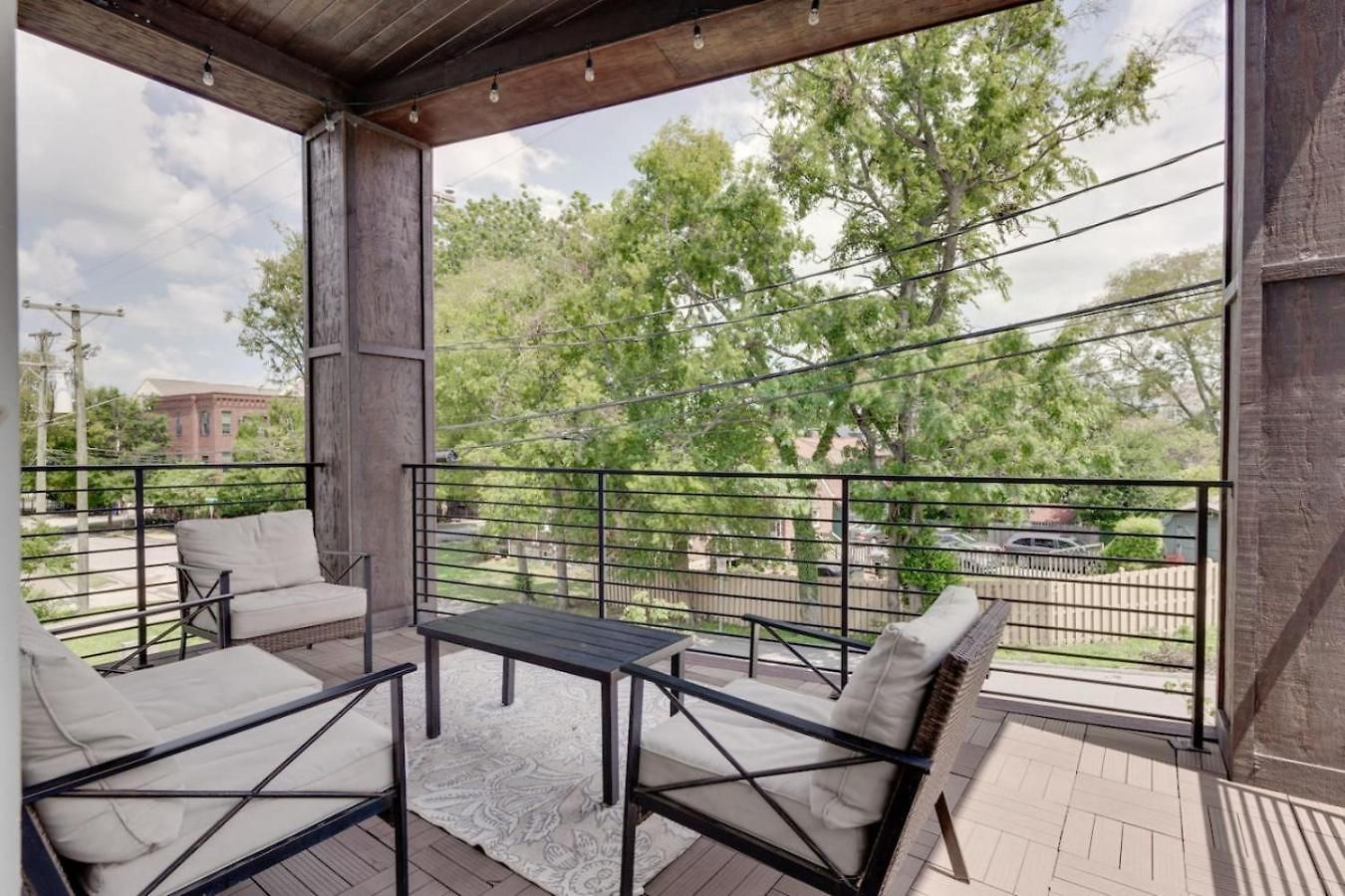 Prime West End 2br W, Sauna And Balcony Near Vandy! * Nashville