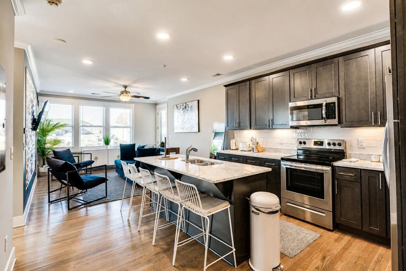 Nations Sky Retreat 2br Private Rooftop Views Apartment Nashville