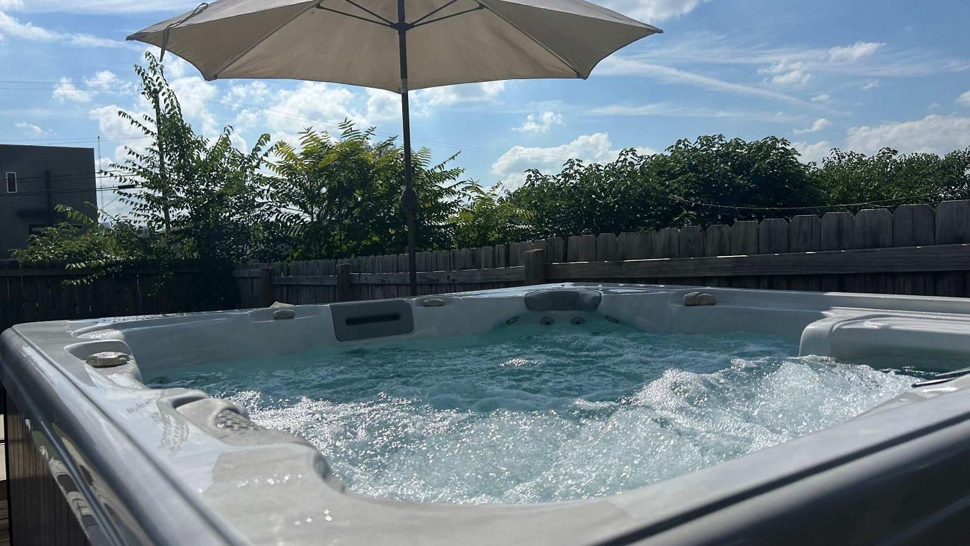 Luxe Pool Hot Tub & Game Downtown * Nashville