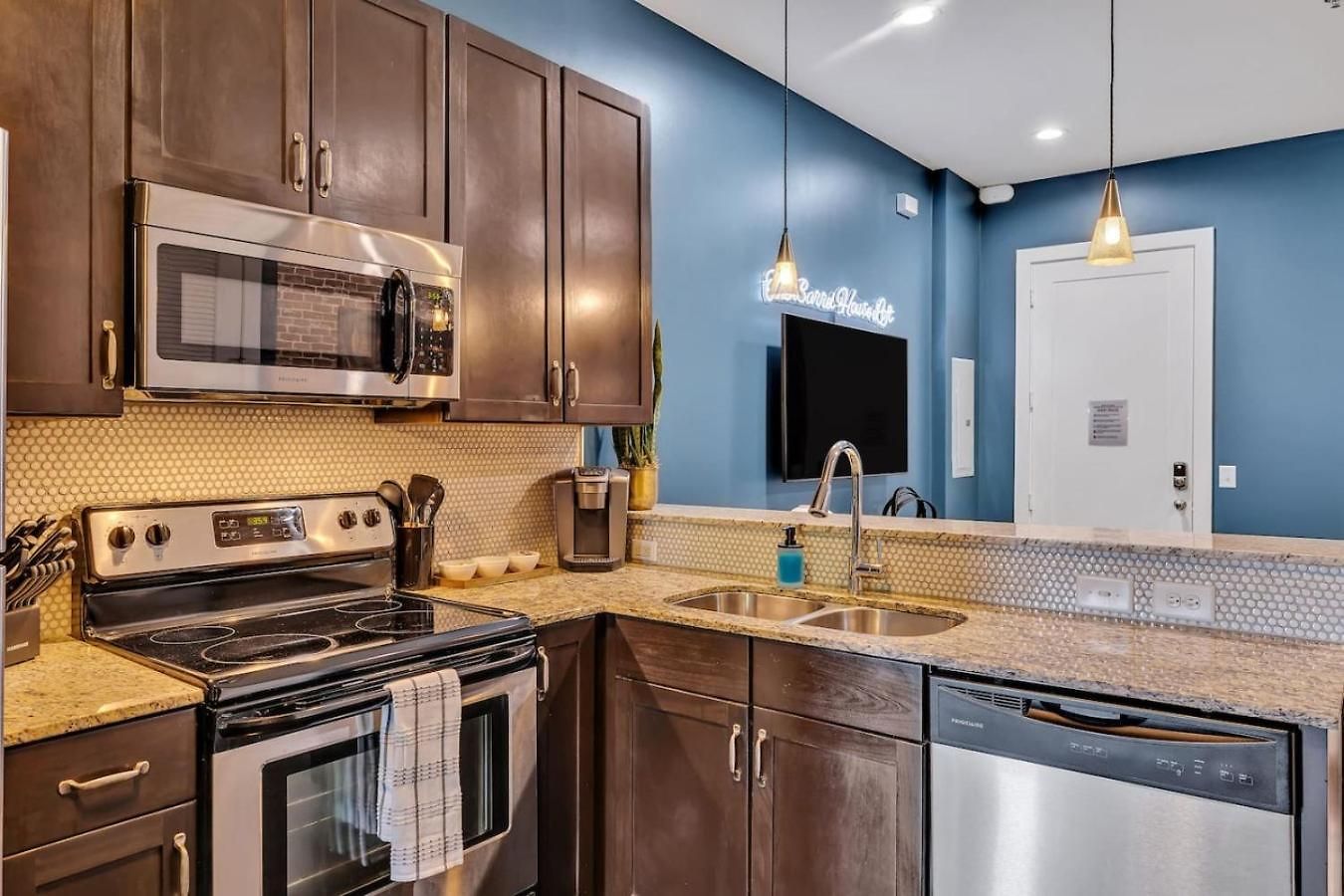 The Barrelhouse Loft In West End Near Vandy And Centennial * Nashville