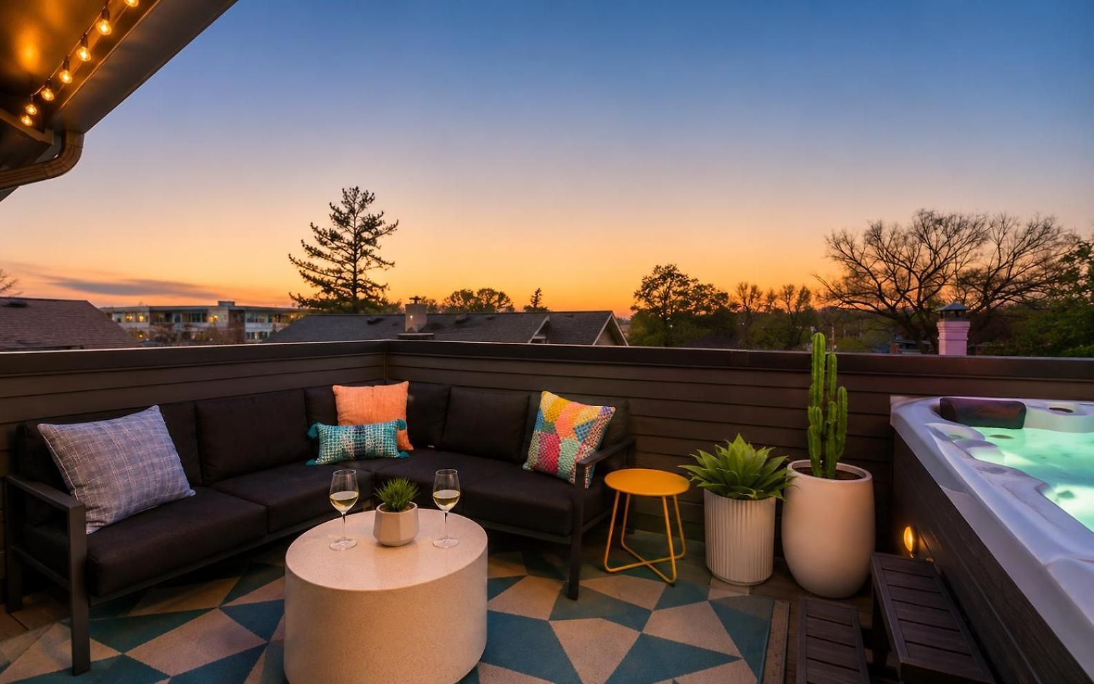 Giddy Up Rooftop Hot Tub, 4 King Suites, Near Dt Holiday home Nashville