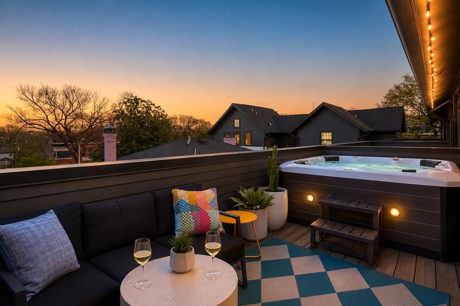 Holiday home Giddy Up Rooftop Hot Tub, 4 King Suites, Near Dt Nashville