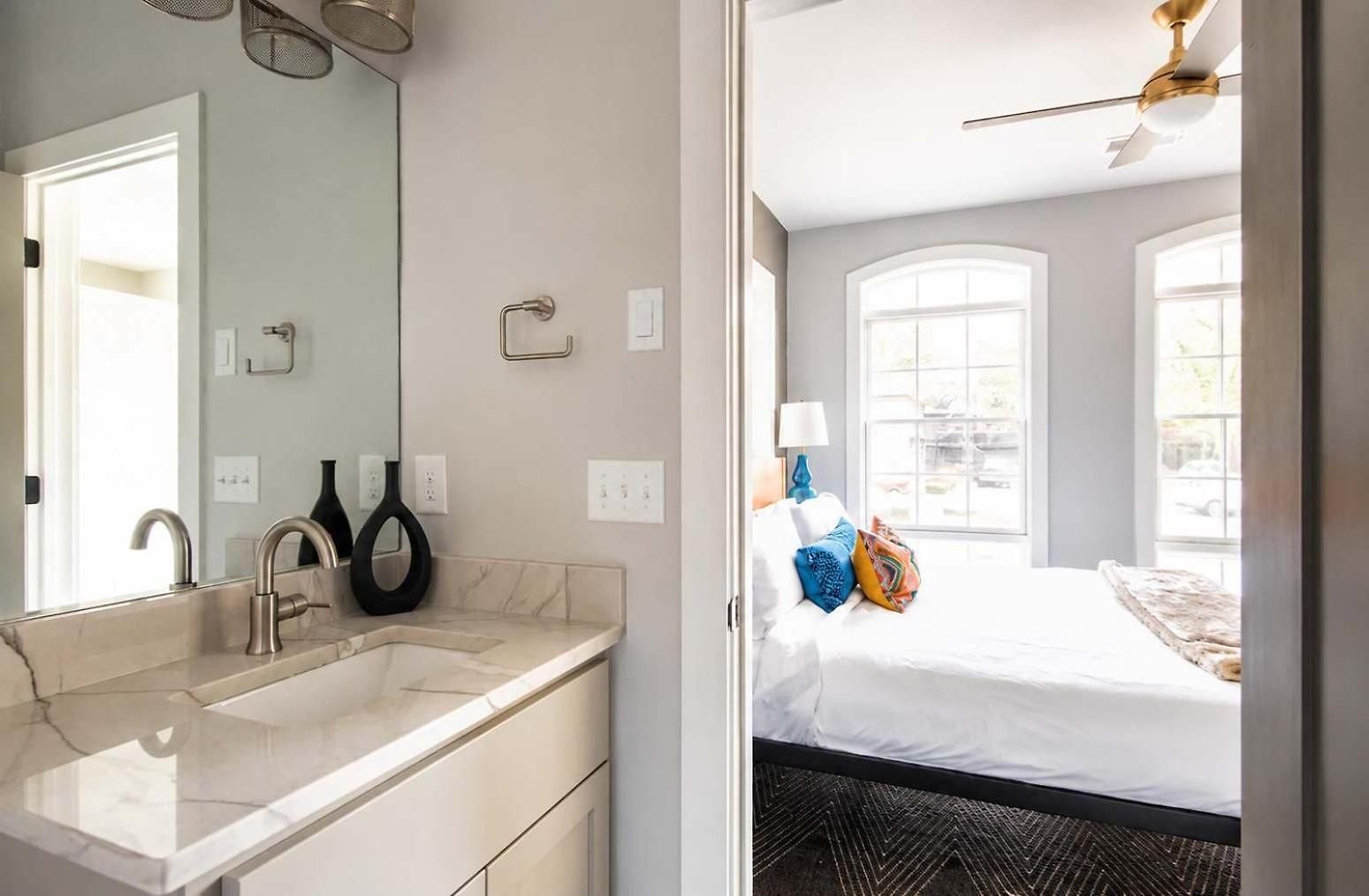 2 West End Homes With Stunning Rooftop Views *