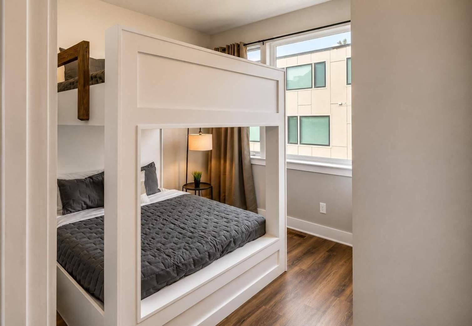 Holiday home Retreat Sleeps 12 Minutes To Broadway