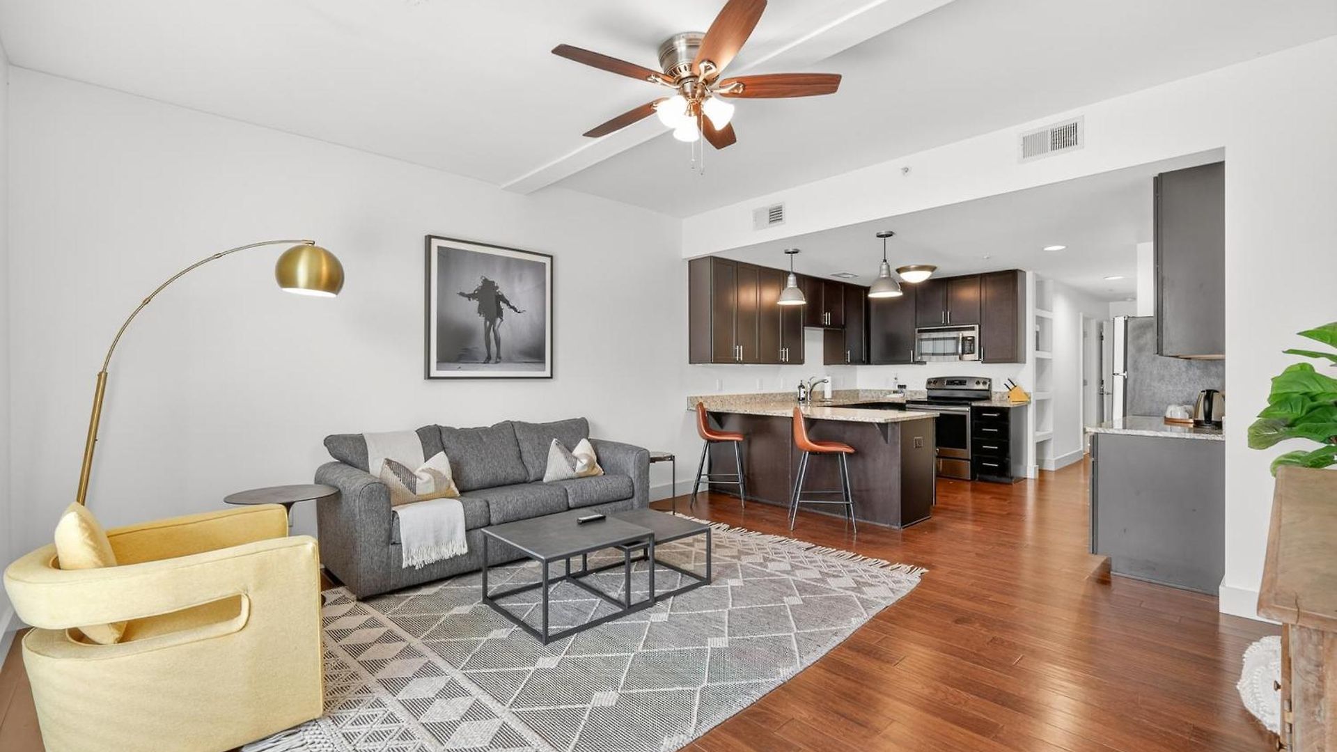 Aparthotel Heart Of 12 South, Near Downtown, Park Free - #2 Nashville