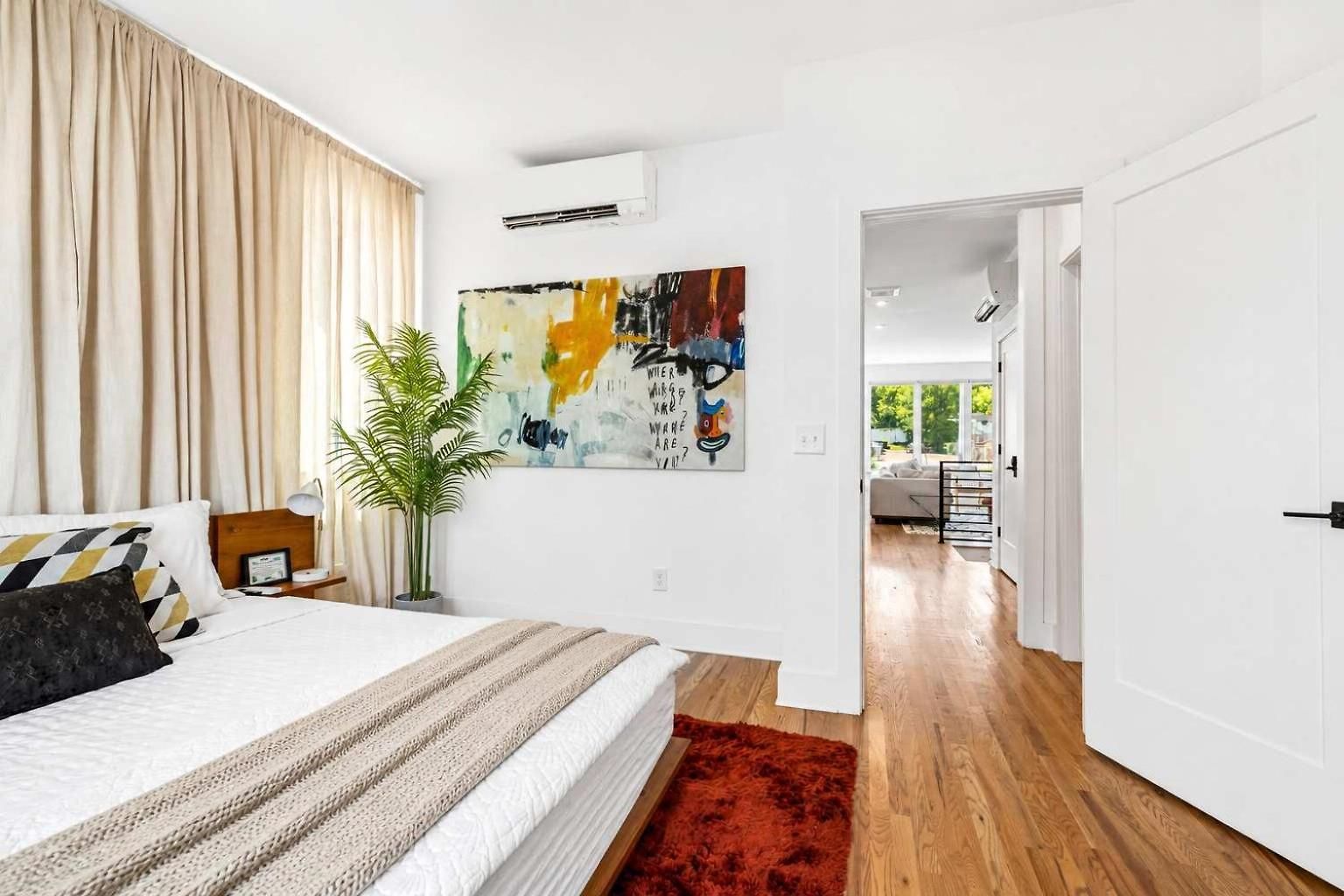 Townhouse With Rooftop & Modern Comfort Holiday home *