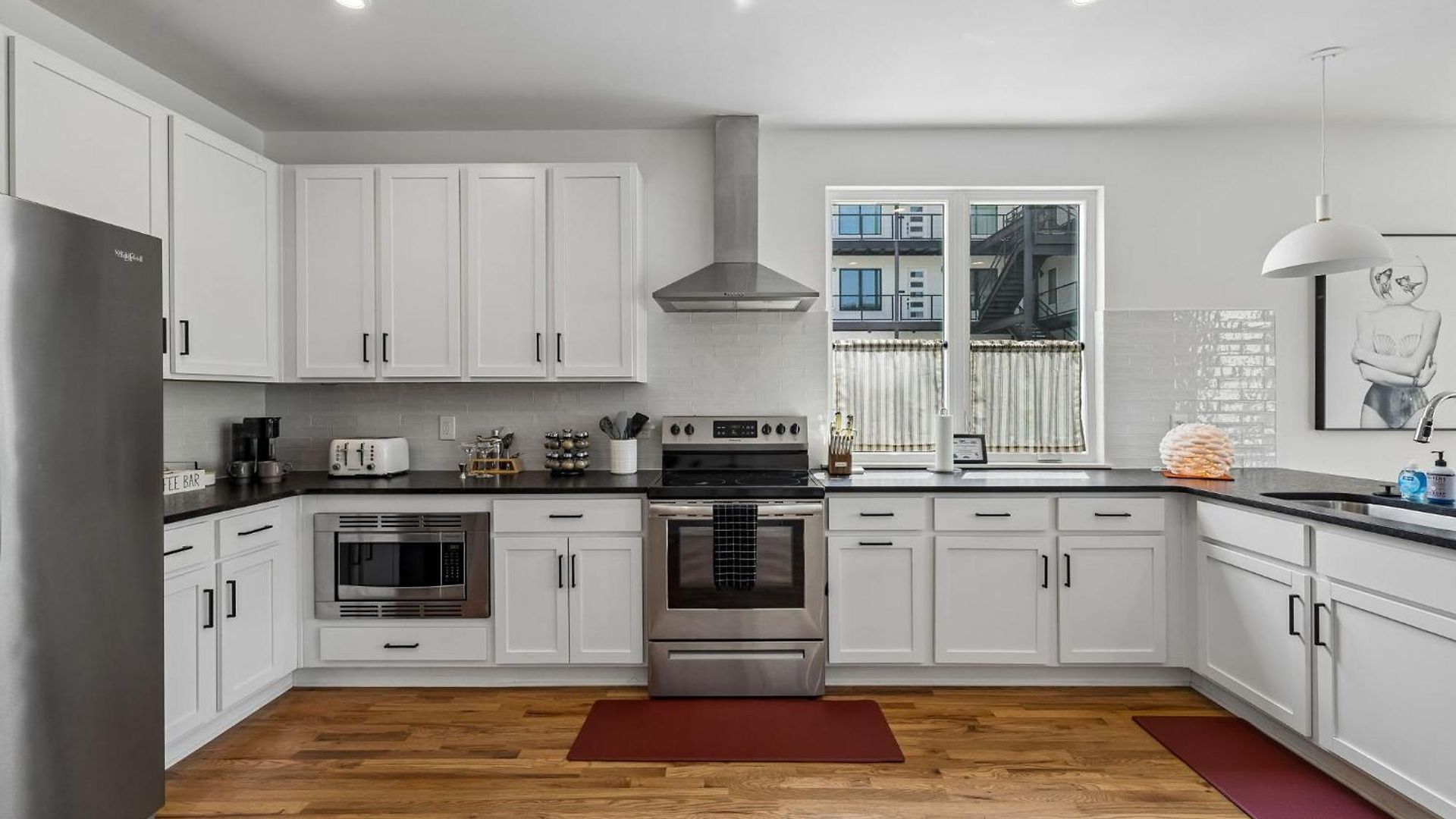 Townhouse With Rooftop & Modern Comfort Holiday home Nashville