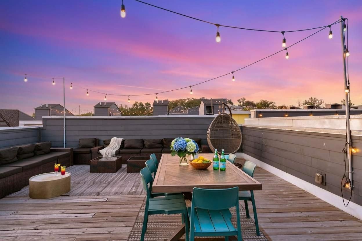 Rooftop Deck 2 Car Garage Near Downtown * Nashville