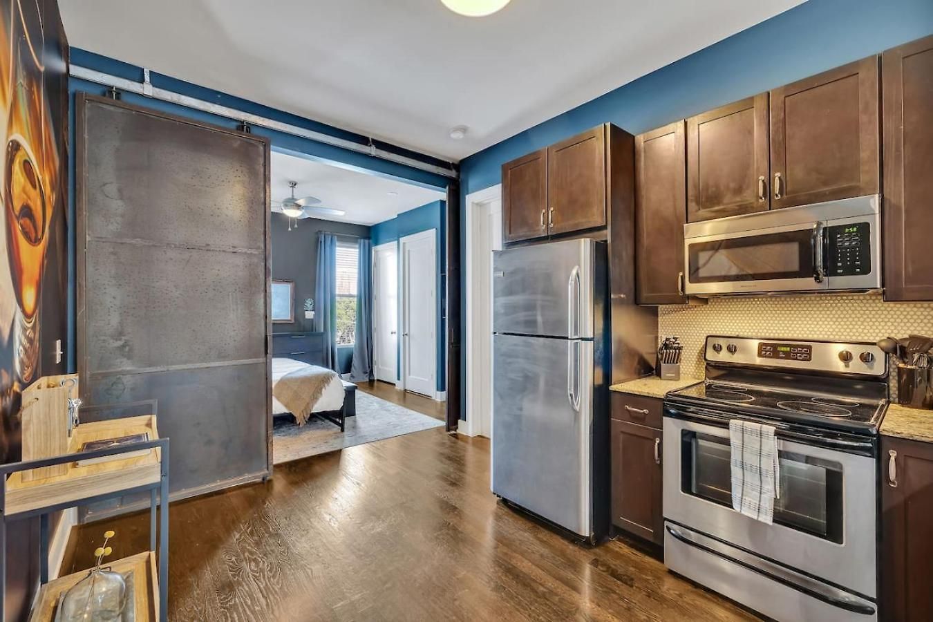 The Barrelhouse Loft In West End Near Vandy And Centennial Holiday home *