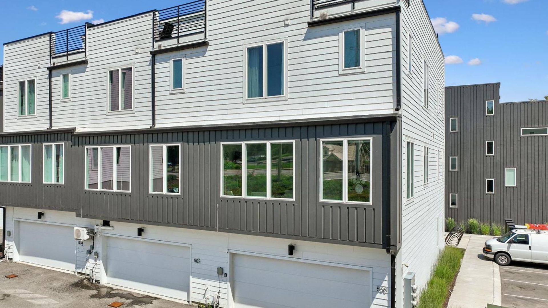 Townhouse With Rooftop & Modern Comfort Holiday home Nashville