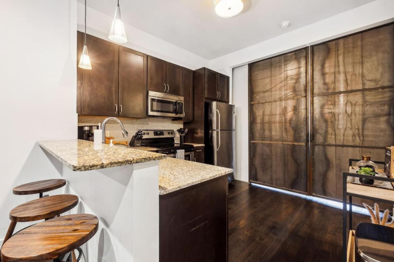 Legends Loft Modern Near Vandy On West End