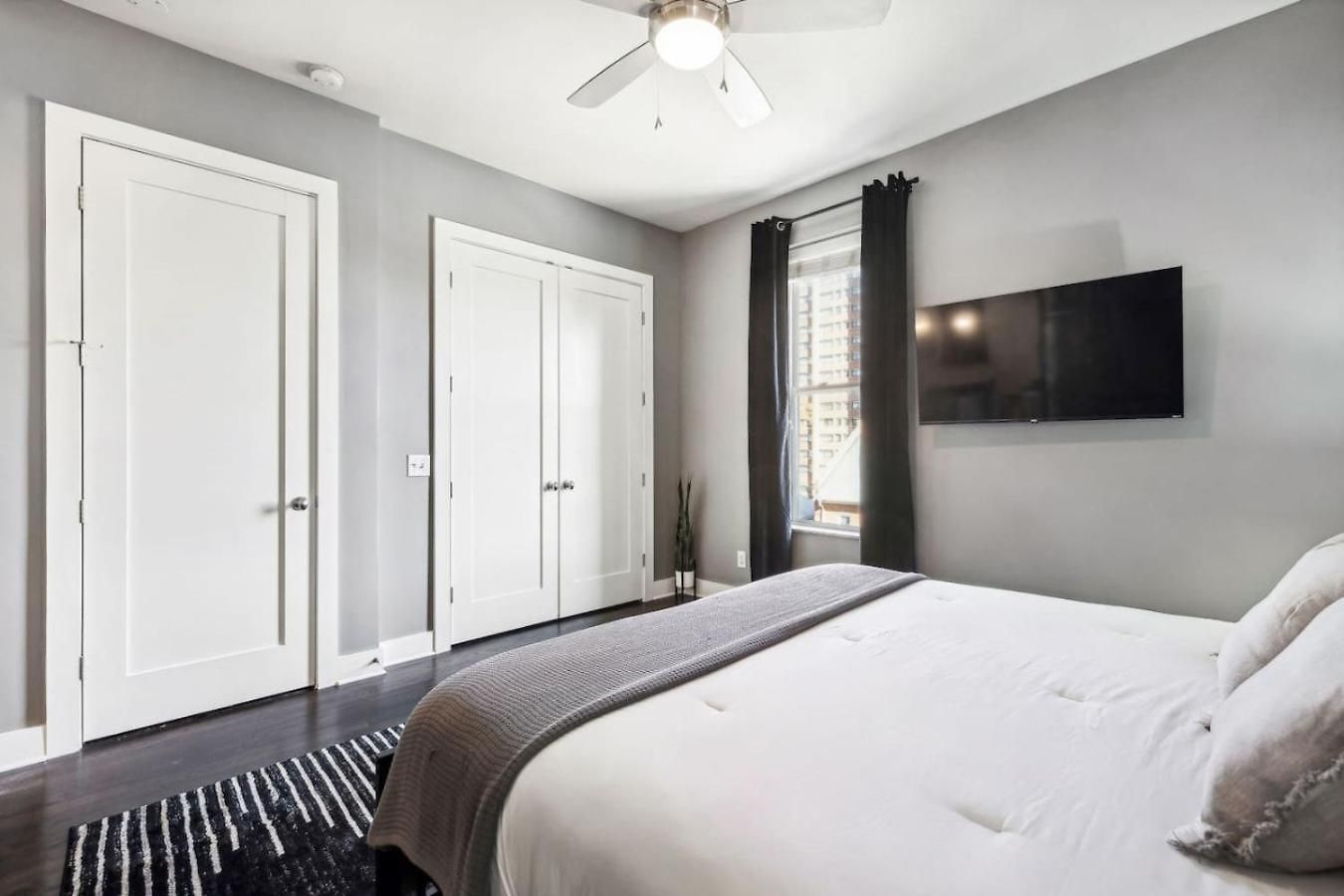 Legends Loft Modern Near Vandy On West End Holiday home